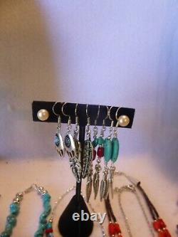 32 Piece Native American Southwestern Vintage Turquoise & Gemstone Jewelry Lot