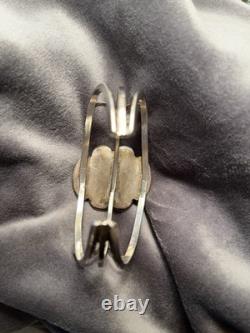 6 Vintage Navajo Sterling and turquoise bracelet