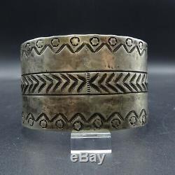 Antique NAVAJO Ingot Coin Silver Cuff BRACELET with Stamp Work EXTRA WIDE 59g