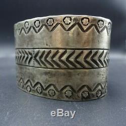 Antique NAVAJO Ingot Coin Silver Cuff BRACELET with Stamp Work EXTRA WIDE 59g