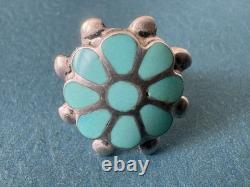 Antique Native American Zuni Dishta Style. 925 Sterling Silver & Turquoise Ring