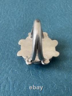 Antique Native American Zuni Dishta Style. 925 Sterling Silver & Turquoise Ring