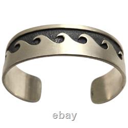 Artistic Chimney Butte Navajo Vintage Sterling Silver Wave Bracelet