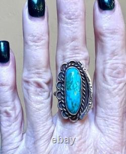 BEAUTIFUL Vintage Native American Large Sterling Silver Turquoise Stampwork Ring