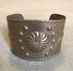 BELL TRADING Native American Cuff Bracelet Navajo Vintage Jewelry Nickel Silver