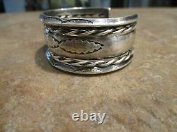 CLASSIC QUALITY Vintage Navajo Carinated Sterling Silver Stamped Design Bracelet