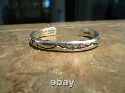 DISTINCTIVE Vintage Navajo ORVILLE TSINNIE (d.) Sterling Silver Design Bracelet