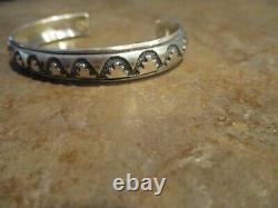 EARLY Vintage TOMMY SINGER (d.) Navajo Sterling Silver Overlay Design Bracelet