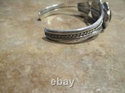 EXTRA FINE Vintage Navajo Sterling Silver Signed BLACK ONYX Row Bracelet