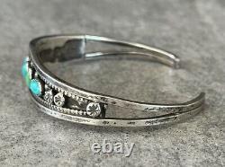 FINE Vintage Native American Navajo Turquoise Sterling silver Bracelet