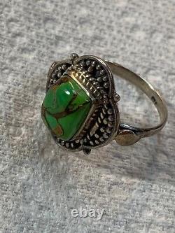 Gorgeous Vintage Navajo Sterling Silver Turquoise Stone Ring Size 9