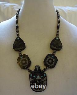 Hand Carved NATIVE AMERICAN Black Buffalo Horn SCRIMSHAW NECKLACE Navajo Pearls