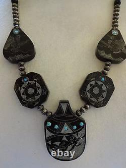 Hand Carved NATIVE AMERICAN Black Buffalo Horn SCRIMSHAW NECKLACE Navajo Pearls