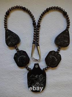 Hand Carved NATIVE AMERICAN Black Buffalo Horn SCRIMSHAW NECKLACE Navajo Pearls