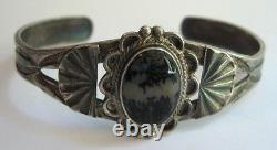 Handsome Vintage Navajo Indian Silver Scenic Agate Cuff Bracelet