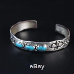 Heavy sterling silver. 925 vintage Navajo turquoise bracelet Native American