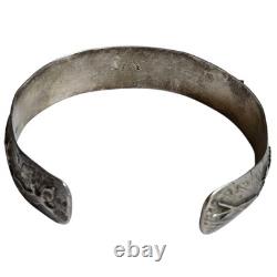Important Vintage Andrew Gordon Sterling Silver Navajo Story telling Bracelet