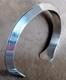 LARGE Sz VINTAGE NAVAJO HEAVY STERLING SILVER CARINATED KNIFE EDGE CUFF BRACELET