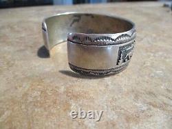 LARGE Vintage Men's TOMMY SINGER (d.) Navajo Sterling Silver HORSE Bracelet