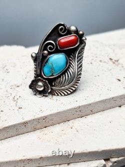 Large Vintage Native American Navajo Sterling Silver Turquoise Coral Ring
