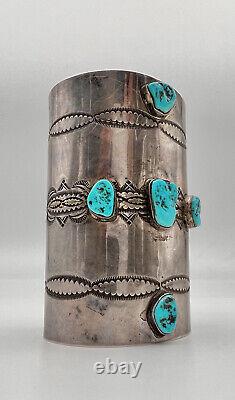 Massive 4.25 Vtg Navajo Sterling Silver Sleeping Beauty Turquoise Cuff Bracelet