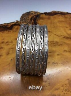 Native American Fred Harvey Era Cuff Bracelet Sterling Silver with Arrow Designs