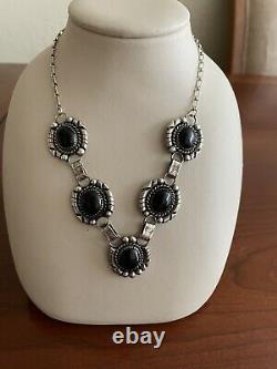 Native American V. &N. EDSITTY Necklace with onyx STERLING VINTAGE