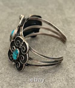 OLD Vintage Native American Navajo Turquoise Carinated Sterling Bracelet 6.25 in