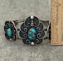 OLD Vintage Native American Navajo Turquoise Carinated Sterling Bracelet 6.25 in