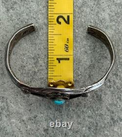 OLD Vintage Native American Navajo Turquoise HANDMADE CARINATED silver Bracelet