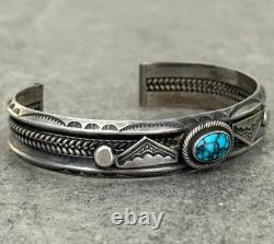 OLD Vintage Native American Navajo Turquoise HANDSTAMP CARINATED silver Bracelet