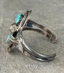 OLD Vintage Native American Navajo Turquoise Sterling silver Bracelet Signed