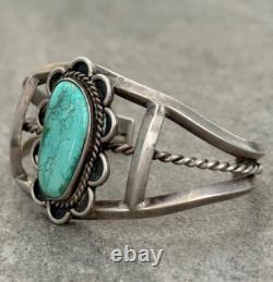 Old Vintage Native American Navajo Turquoise CARINATED Silver Bracelet 36+g