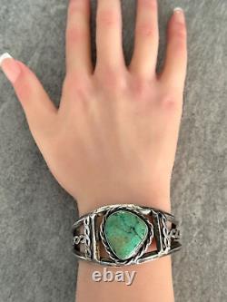 Old Vintage Native American Navajo Turquoise CARINATED Twisted Sterling Bracelet