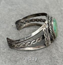 Old Vintage Native American Navajo Turquoise CARINATED Twisted Sterling Bracelet