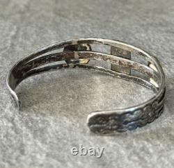 Old Vintage Native American Navajo Turquoise CONCHO Sterling silver Bracelet