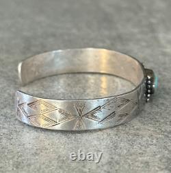 Old Vintage Native American Navajo Turquoise Gem stone Sterling silver Bracelet