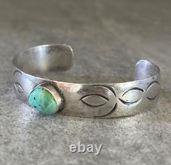 Old Vintage Native American Navajo Turquoise Sterling silver Bracelet