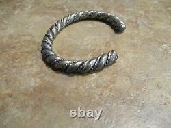 SPLENDID Larger Vintage Navajo Sterling Silver TWISTED ROPE Bracelet