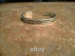 SPLENDID Vintage Navajo TAHE Sterling Silver STAMPED DESIGN Bracelet