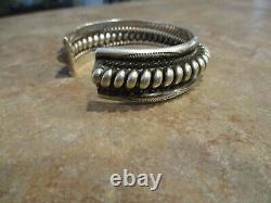 SUBSTANTIAL Vintage Navajo TAHE Sterling Silver COILED ROPE Design Bracelet