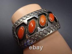 Signed CHEE Vintage NAVAJO Sterling Silver & CORAL Shadowbox Cuff BRACELET