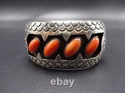 Signed CHEE Vintage NAVAJO Sterling Silver & CORAL Shadowbox Cuff BRACELET