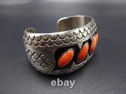 Signed CHEE Vintage NAVAJO Sterling Silver & CORAL Shadowbox Cuff BRACELET