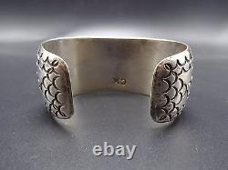 Signed CHEE Vintage NAVAJO Sterling Silver & CORAL Shadowbox Cuff BRACELET