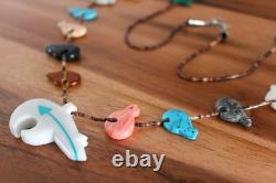 Southwestern Zuni Carved Bears Animal Heishi Beads Fetish Necklace Vintage