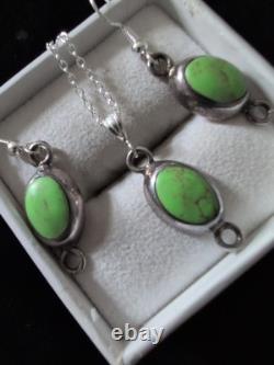 Sterling 925 Vintage Revival Native American Peace Lime Gaspeite Turquoise Rare