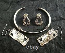 VINTAGE 5 Piece LOT STERLING SILVER BANGLE, TWO STYLES of EARRING LOIS HILL/UMA