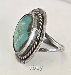 VINTAGE Native American Sterling Silver LARGE Turquoise Ring size 6.25 Handmade