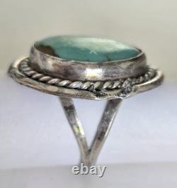 VINTAGE Native American Sterling Silver LARGE Turquoise Ring size 6.25 Handmade
